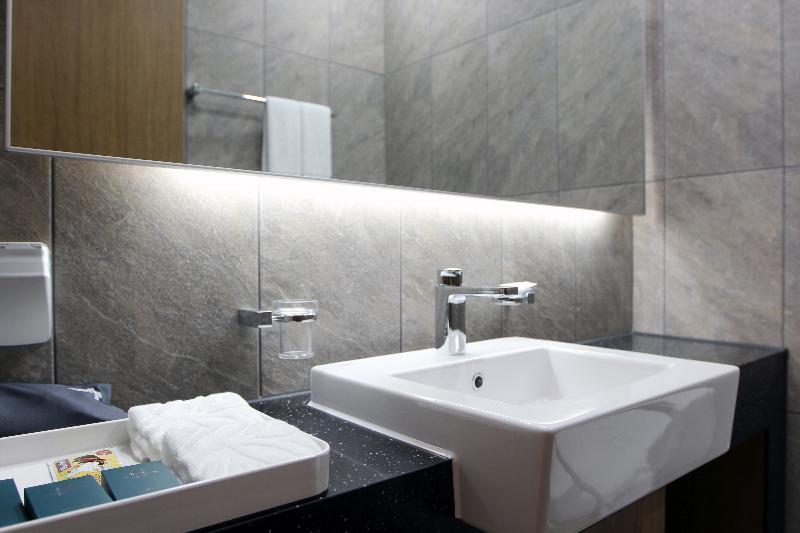 Western Grace Hotel Инчон Екстериор снимка