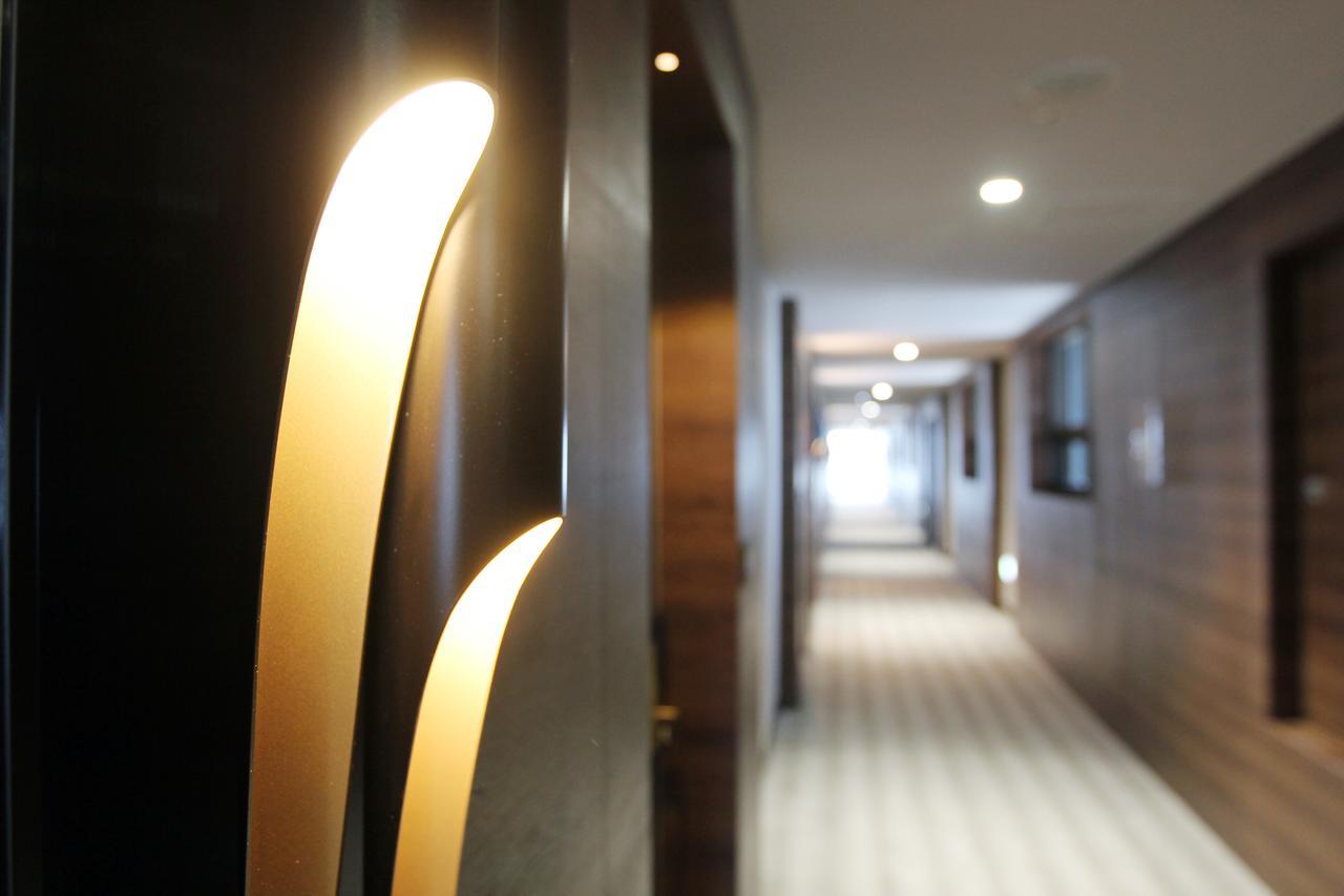 Western Grace Hotel Инчон Екстериор снимка